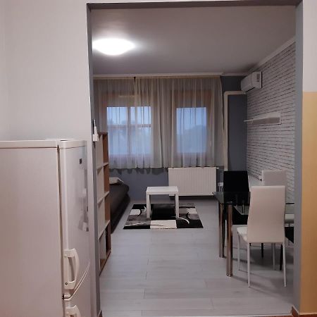 Pipacs Apartamento Bekescsaba Exterior foto