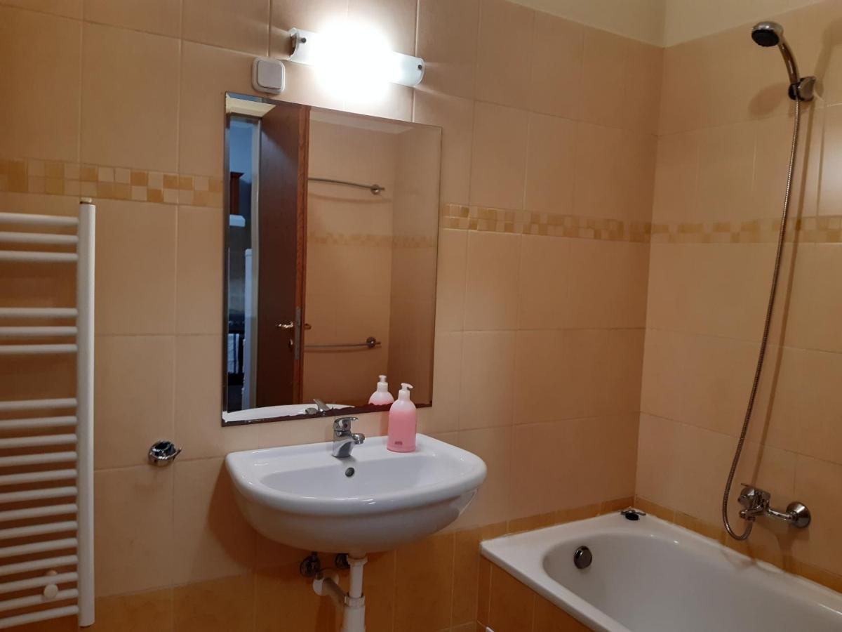 Pipacs Apartamento Bekescsaba Exterior foto